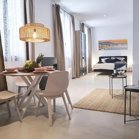 Pure Luxe Down Town - Dona M * Malaga
