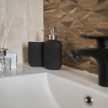 Pure Luxe Down Town - Dona M Apartament *
