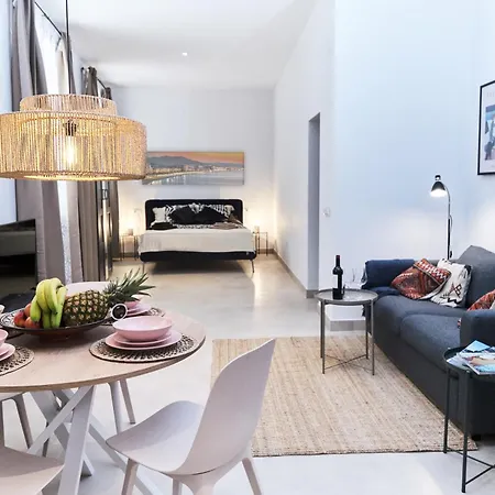 Pure Luxe Down Town - Dona M Apartament